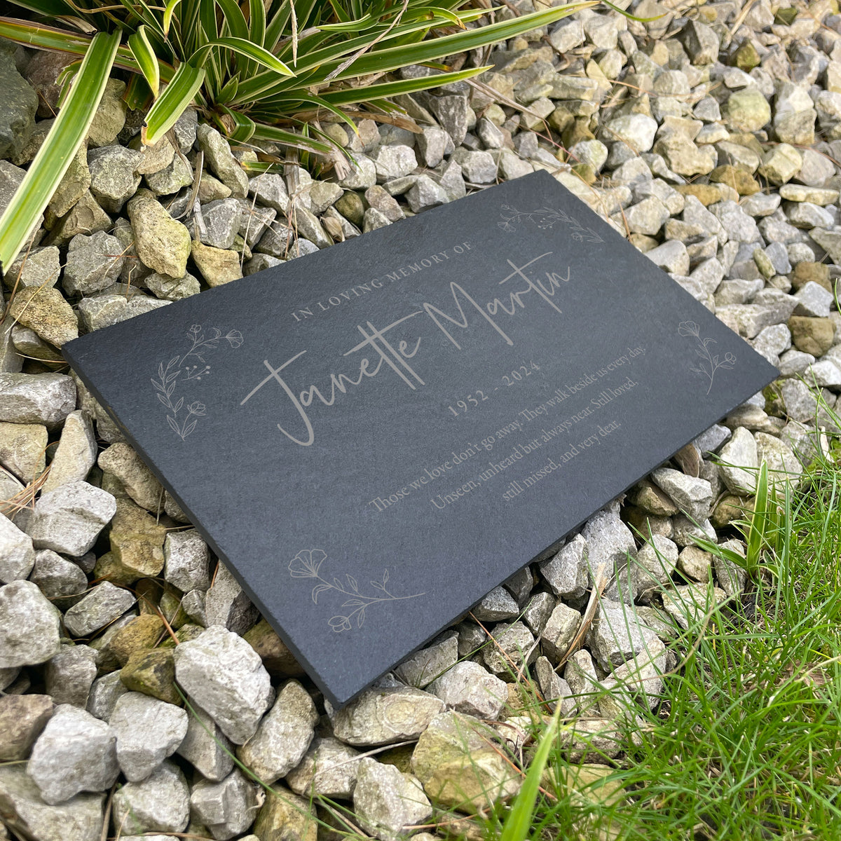 Personalised Wreath Memorial Slate Grave Marker 25 x 15cm