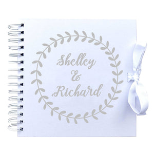 You added Couples Wreath Scrapbook (Kraft, Black, White) to your cart.