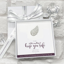Load image into Gallery viewer, Memorial Token in Personalised Gift Box. Angel Wing.