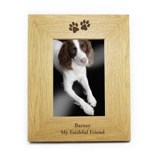 Load image into Gallery viewer, Personalised Oak Finish 4x6 Paw Prints Photo Frame