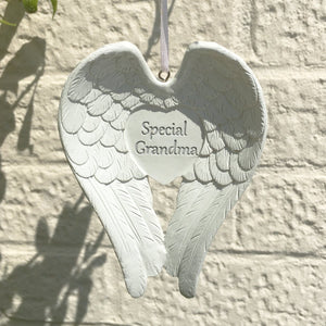 Commemorative Hanging Plaque. Angel Wings / Heart. 'Special Grandma'.