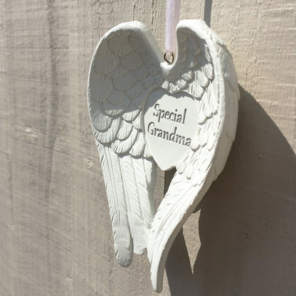 Commemorative Hanging Plaque. Angel Wings / Heart. 'Special Grandma' Sentiment.